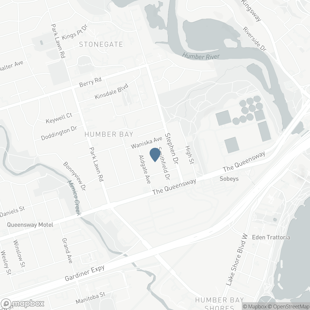 38 SMITHFIELD DRIVE, Toronto, Ontario M8Y 3M2